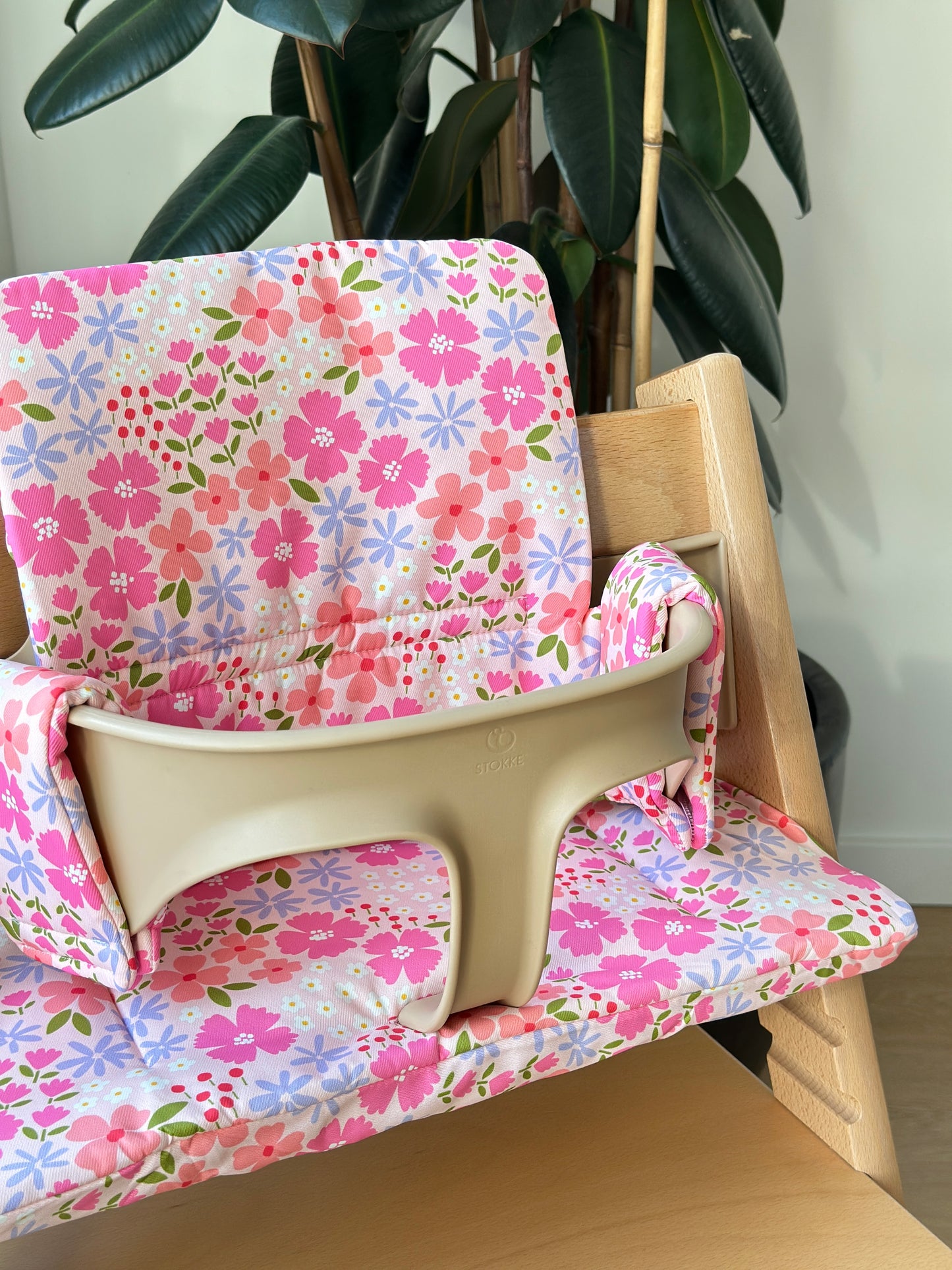 Kussenset voor op de Stokke Tripp Trapp stoel - Roze bloemenexplosie