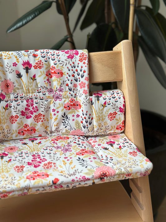 Kussenset voor op de Stokke Tripp Trapp stoel - Bloemen roze
